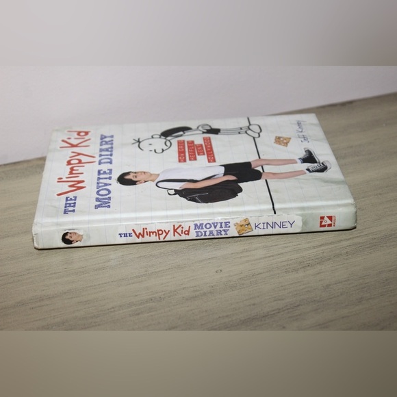 The Wimpy Kid Movie Diary Jeff Kinney - Picture 4 of 4